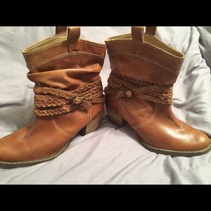 Dingo Ankle Cowboy Boot